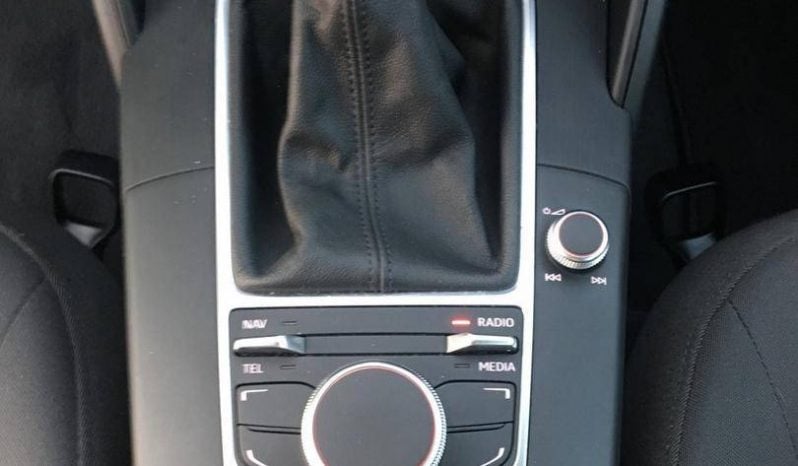 Audi A3 1.6 TDI Ultra 2015 full