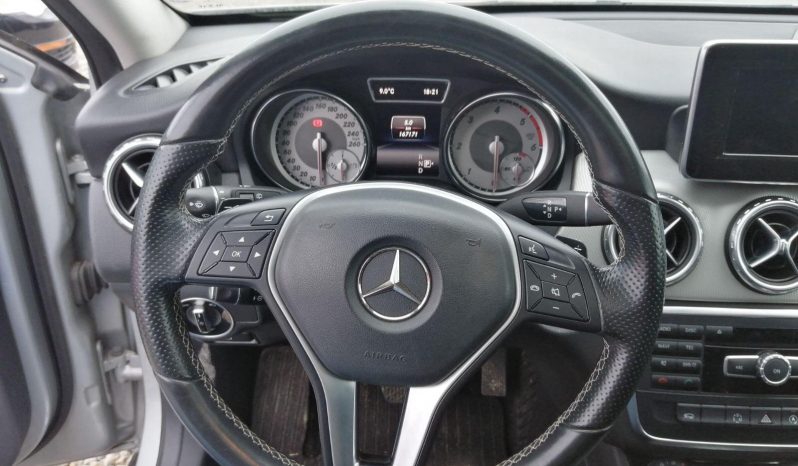 Mercedes GLA 200 4matic full