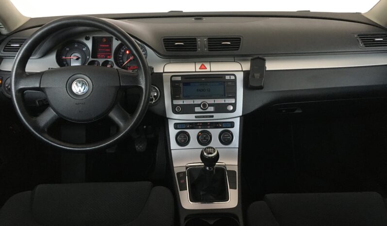 Volkswagen Passat B6 2.0 TDI full