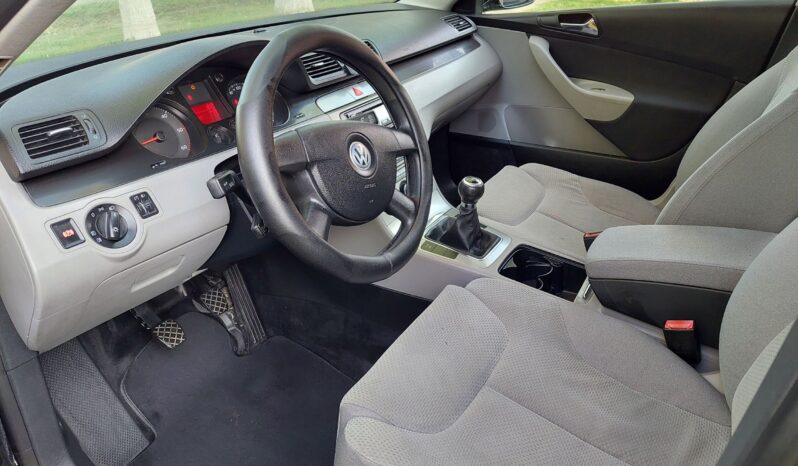 VW Passat B6 full