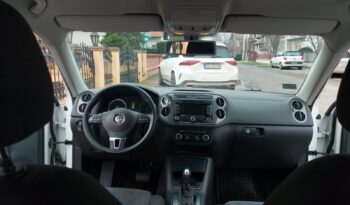 Volkswagen Tiguan 2013 full