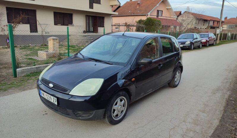 Ford Fiesta 2004 full