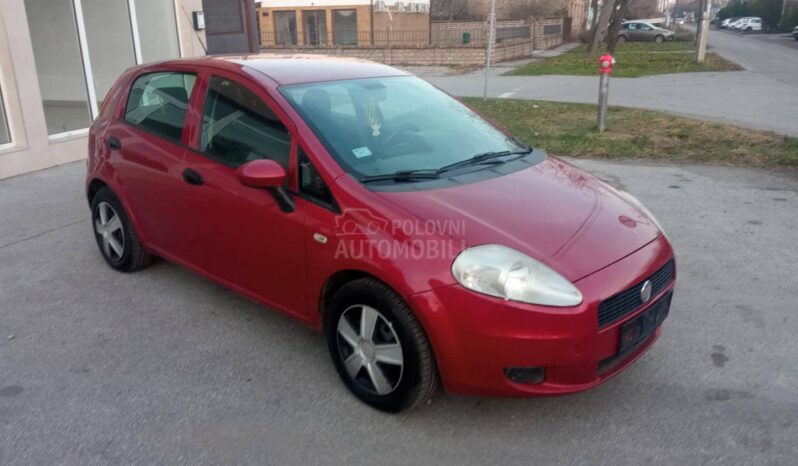 Fiat Grande Punto 2011 full