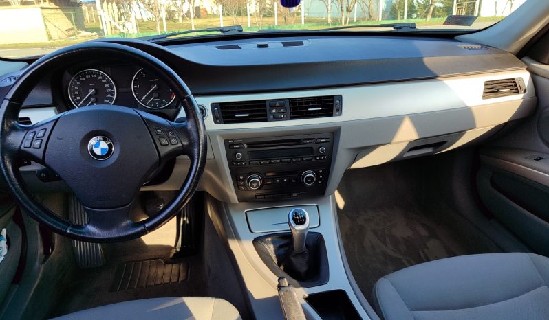 BMW 318 2010 full
