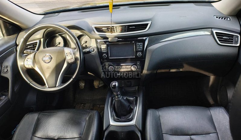 Nissan X-Trail 1.6 Tekna full
